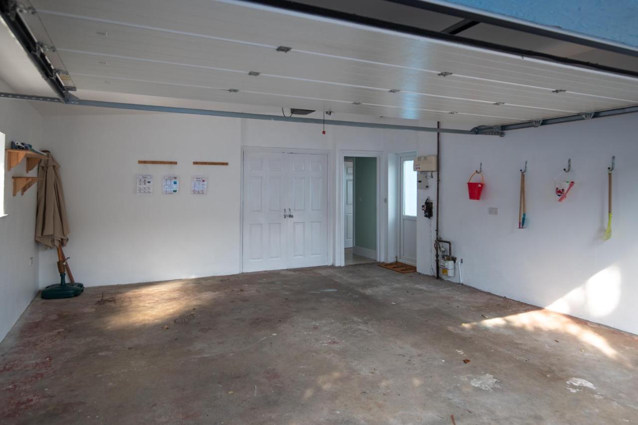 Sunningdale - Beach Side Cottage, Sea Views, Parking Saundersfoot Buitenkant foto